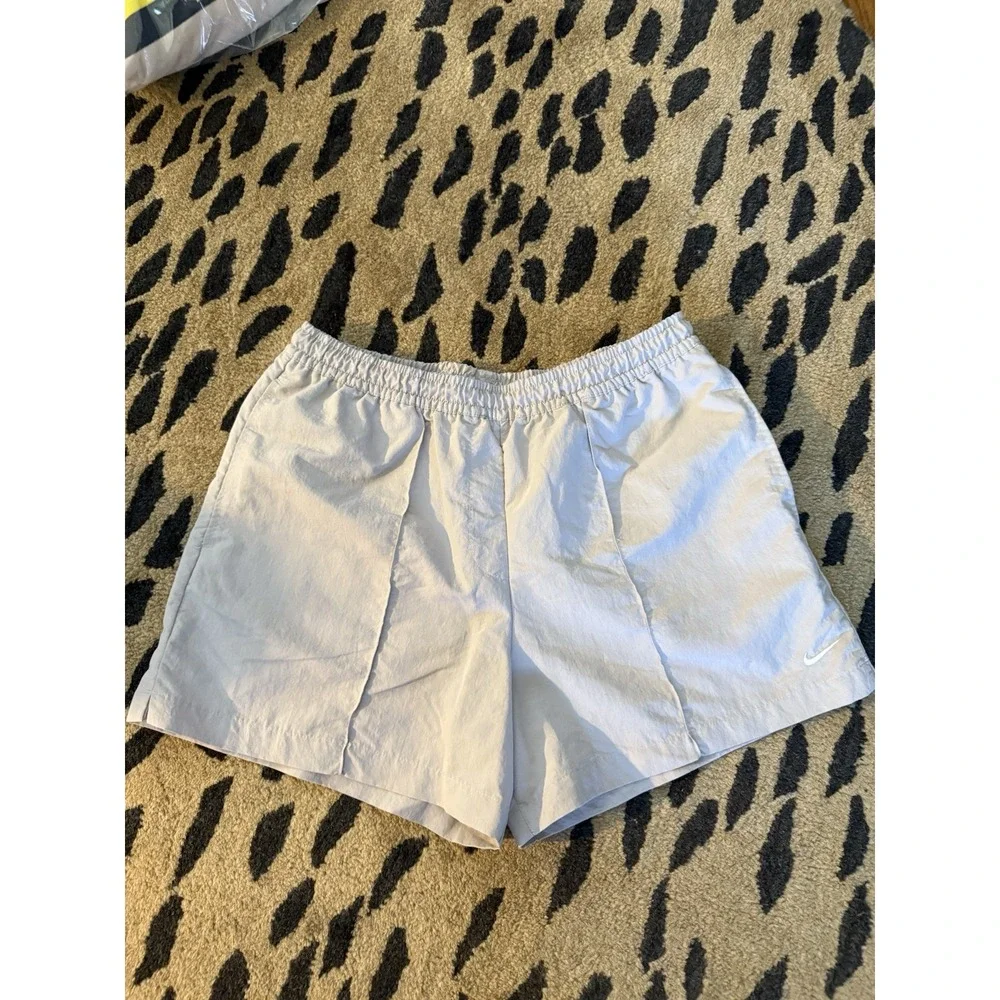 Ladies Size  Medium Nike Dry‎ Fit Shorts With Pockets 3899